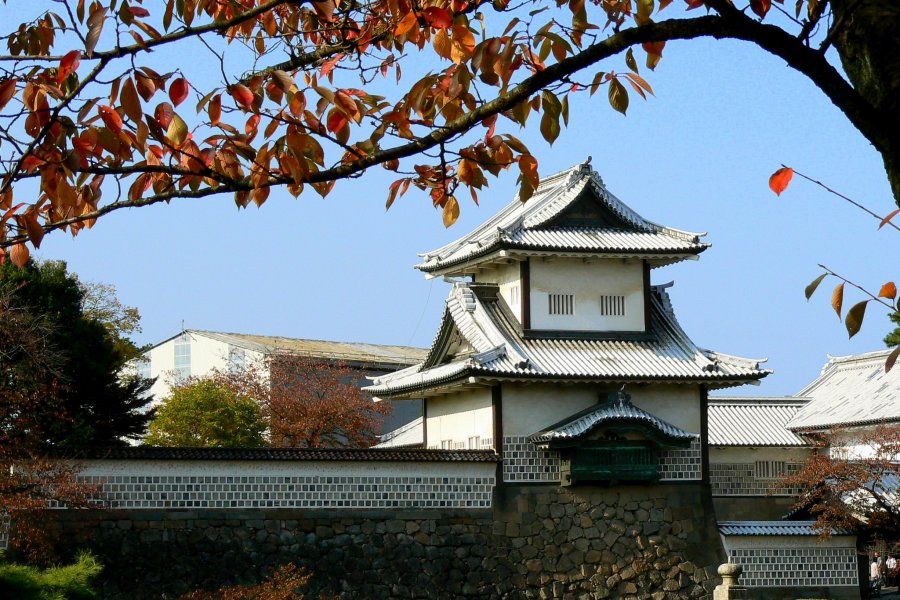 Khung cảnh thành cổ Kanazawa