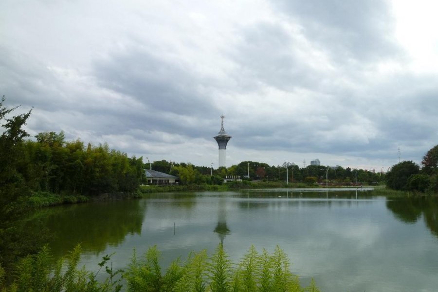 Công viên Tsurumi Ryokuchi