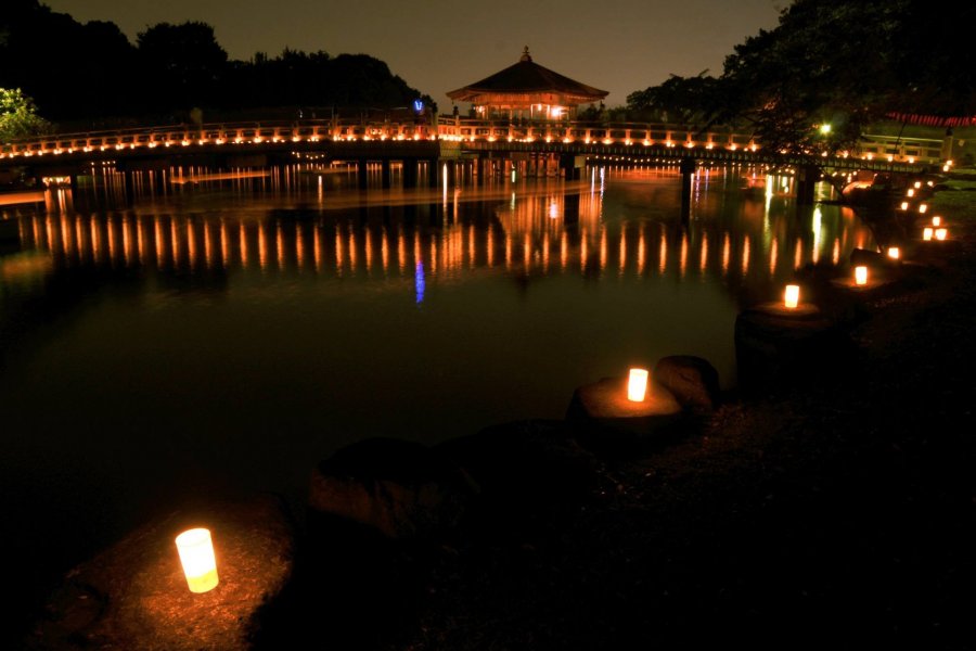 Lễ hội đèn lồng Tokae ở Nara bắt đầu vào ngày 5 tháng 8