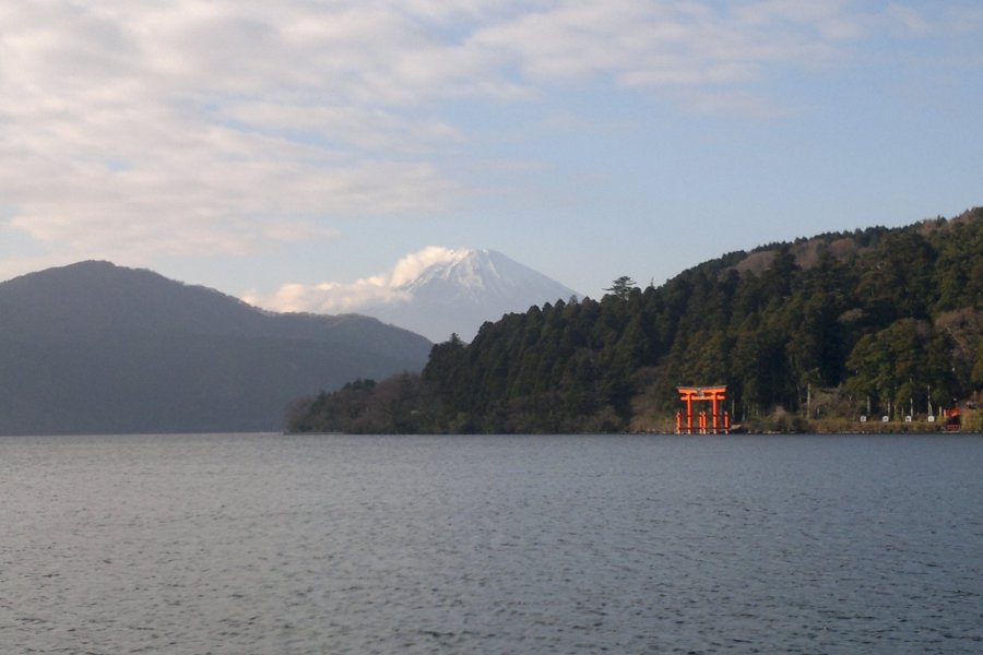 Hồ Ashi 