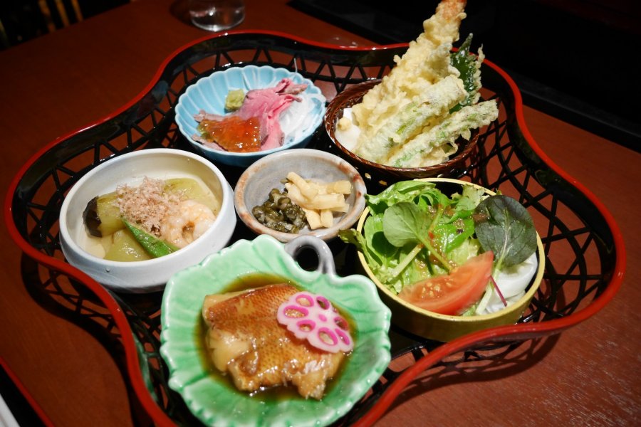 Nhà hàng Tokujuan