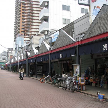 Phố Tsukishima ở Tokyo Phố Tsukishima ở Tokyo