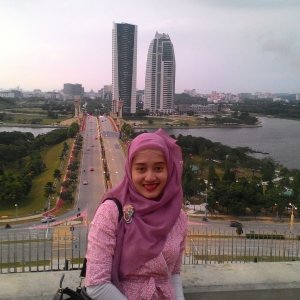 Alia Saputri profile photo